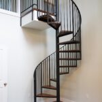 Space constrained spiral in tight corner